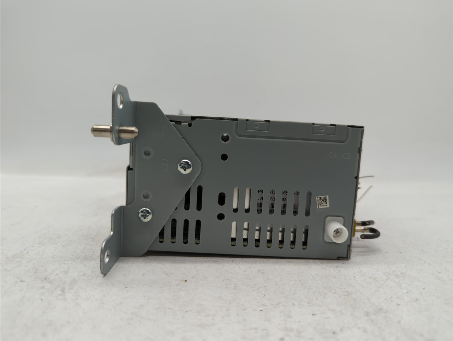 2019-2020 Ford Fusion Radio AM FM Cd Player Receiver Replacement P/N:KS7T-18D818-YB Fits Fits 2019 2020 OEM Used Auto Parts 
