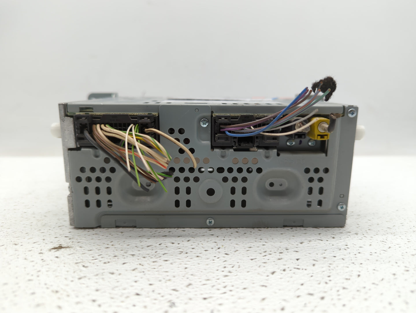 2019-2020 Ford Fusion Radio AM FM Cd Player Receiver Replacement P/N:KS7T-18D818-YB Fits Fits 2019 2020 OEM Used Auto Parts 