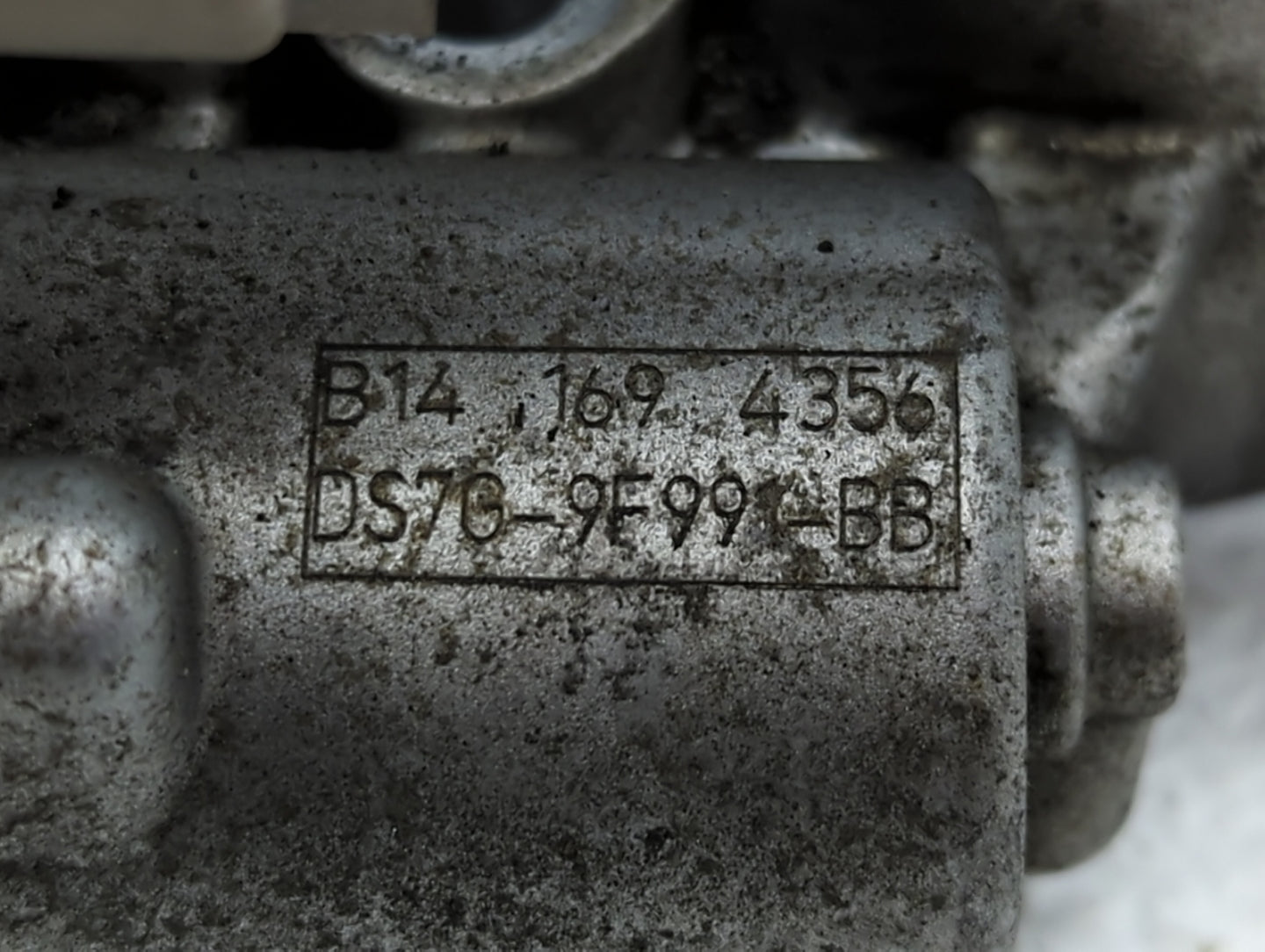 2014-2019 Ford Fusion Throttle Body P/N:DS7G-9F991-BB DS7G-9E991-BB, DS7G-9F991-CA Fits Fits 2014 2015 2016 2017 2018 2019 O