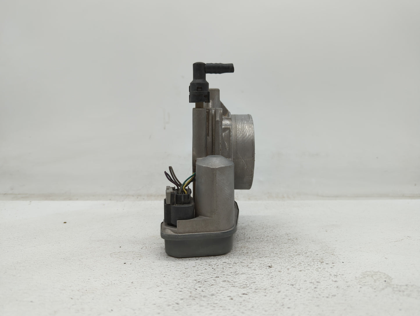 2013-2019 Ford Fusion Throttle Body P/N:DS7E-9F991-AK DS7E-9F991-AD Fits Fits 2013 2014 2015 2016 2017 2018 2019 2020 OEM Us