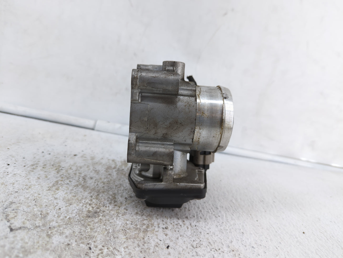 2014-2019 Ford Fusion Throttle Body P/N:50989011 DS7G-9F991-BB, DS7G-9E991-BB Fits Fits 2014 2015 2016 2017 2018 2019 OEM Us