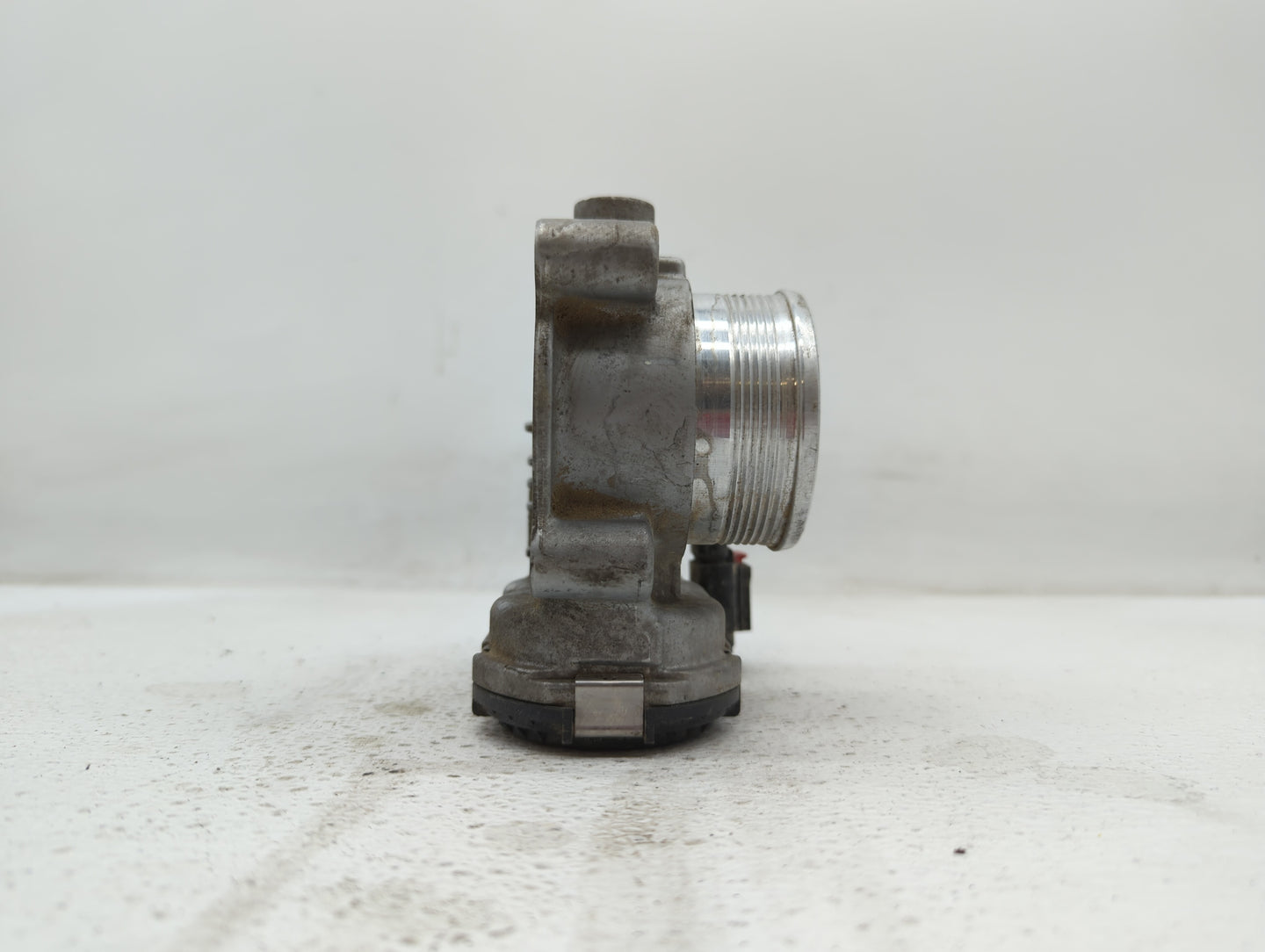 2014-2019 Ford Fusion Throttle Body P/N:0 280 750 566 DS7E-9F991-BB Fits Fits 2014 2015 2016 2017 2018 2019 OEM Used Auto Pa