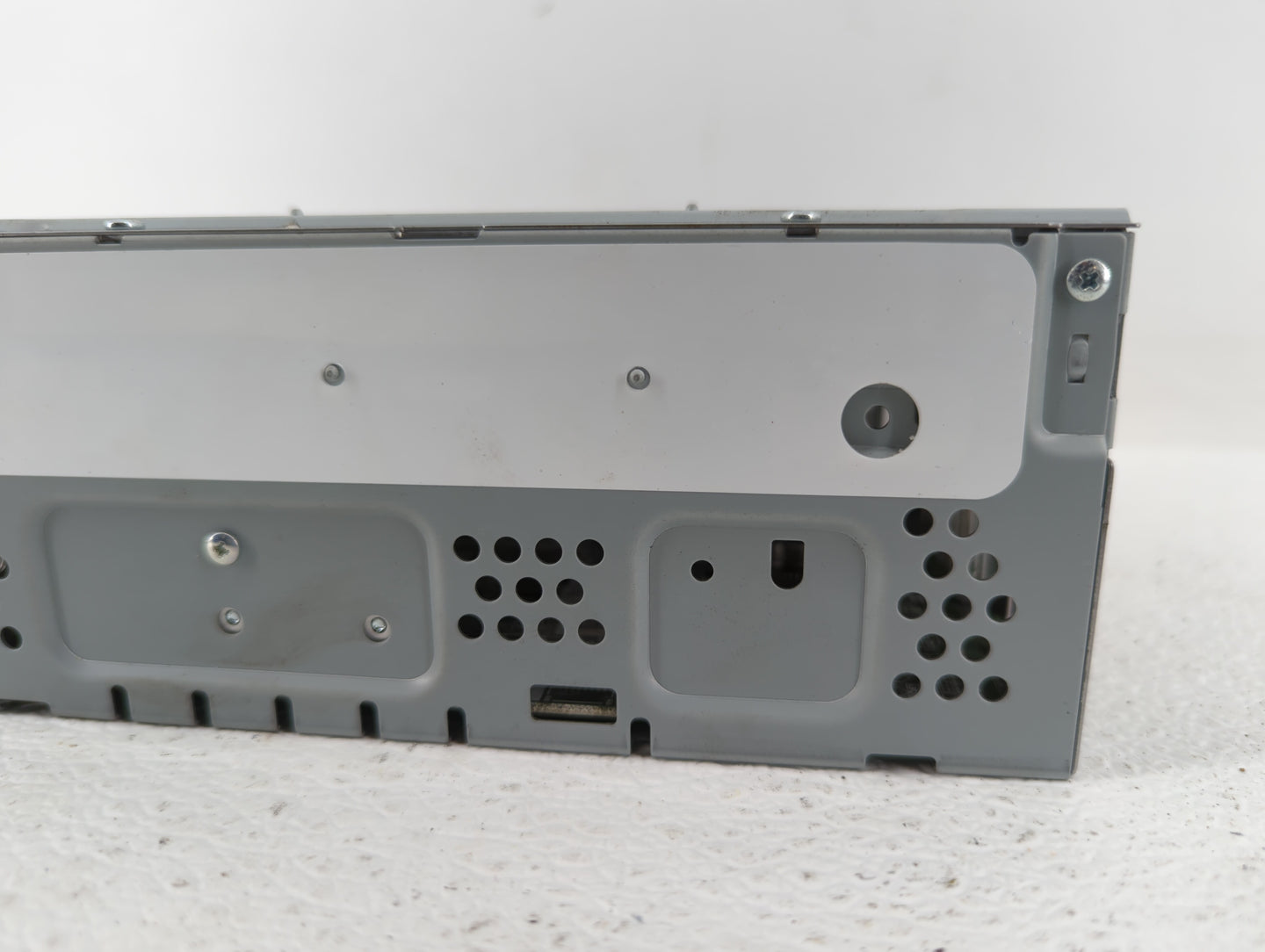 2019-2020 Ford Fusion Am Fm Cd Player Radio Receiver - Oemusedautoparts1.com