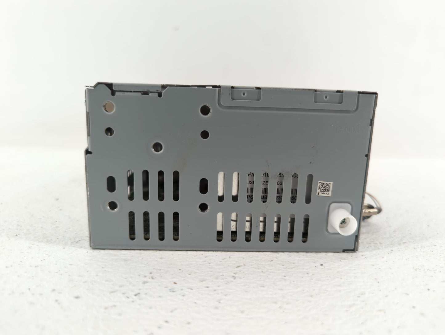 2019-2020 Ford Fusion Am Fm Cd Player Radio Receiver - Oemusedautoparts1.com