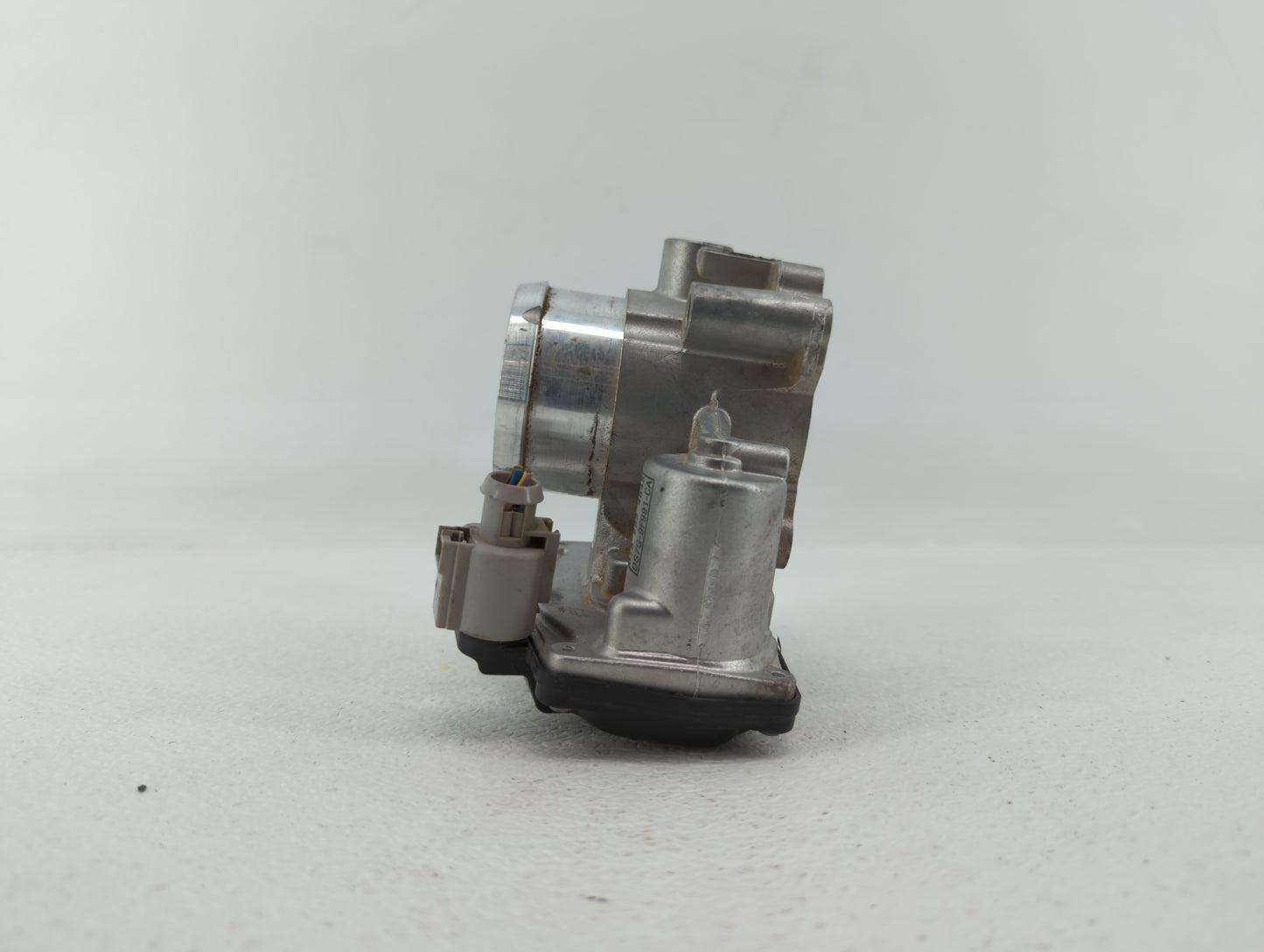 2014-2019 Ford Fusion Throttle Body P/N:50989011 DS7G-9F991-BB, DS7G-9E991-BB Fits Fits 2014 2015 2016 2017 2018 2019 OEM Us