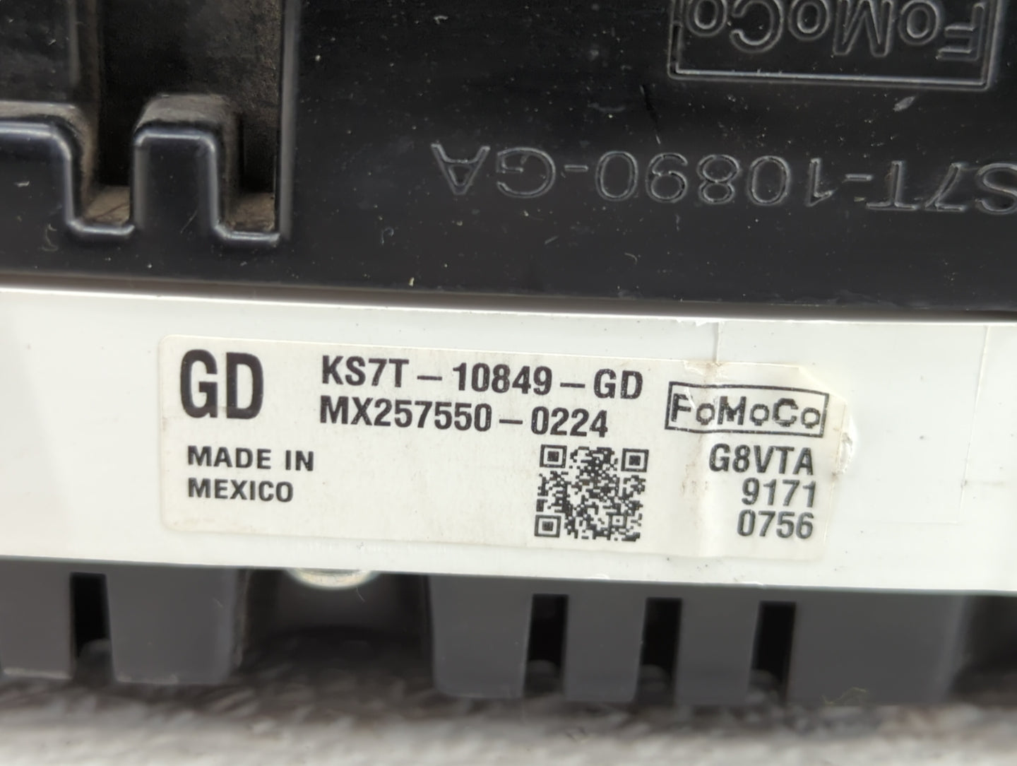 2019-2020 Ford Fusion Instrument Cluster Speedometer Gauges P/N:KS7T-10849-GD DS7T-10890-GA Miles: Fits Fits 2019 2020 OEM U