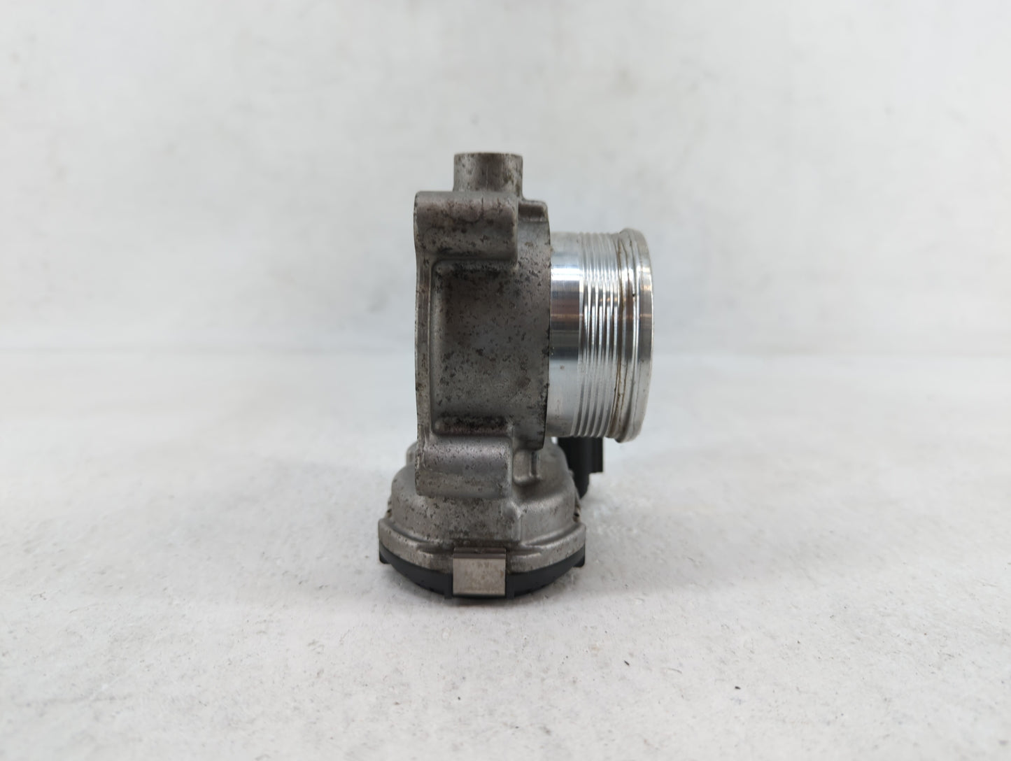 2014-2019 Ford Fusion Throttle Body P/N:DS7E-9F991-BB Fits Fits 2014 2015 2016 2017 2018 2019 OEM Used Auto Parts - Oemuseda