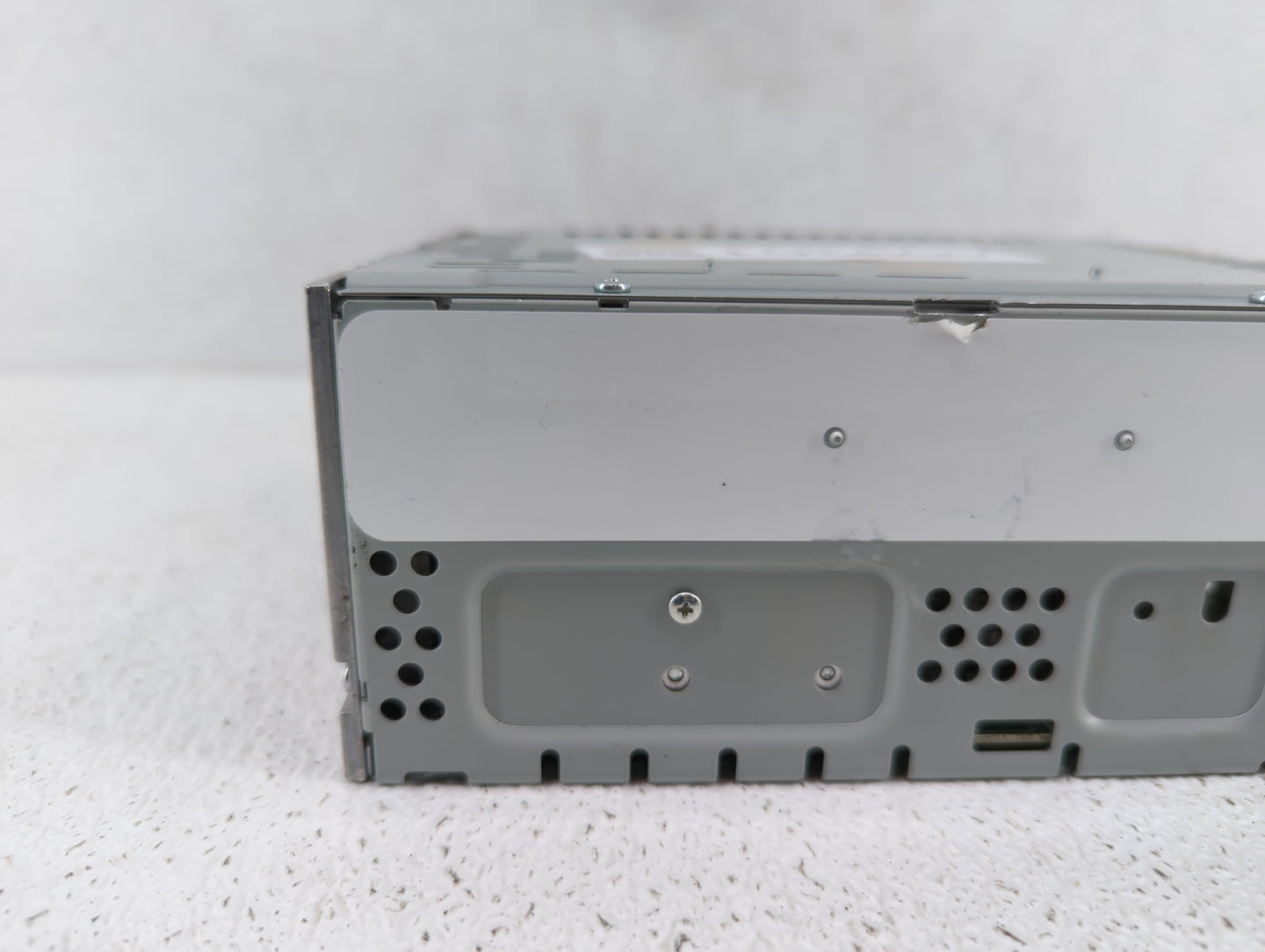 2019-2020 Ford Fusion Am Fm Cd Player Radio Receiver - Oemusedautoparts1.com