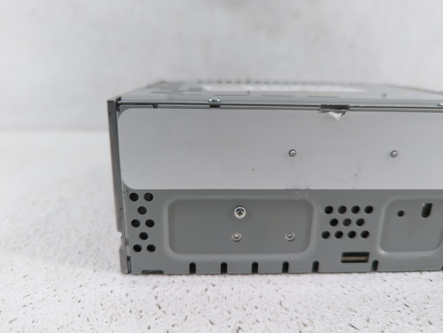 2019-2020 Ford Fusion Am Fm Cd Player Radio Receiver - Oemusedautoparts1.com