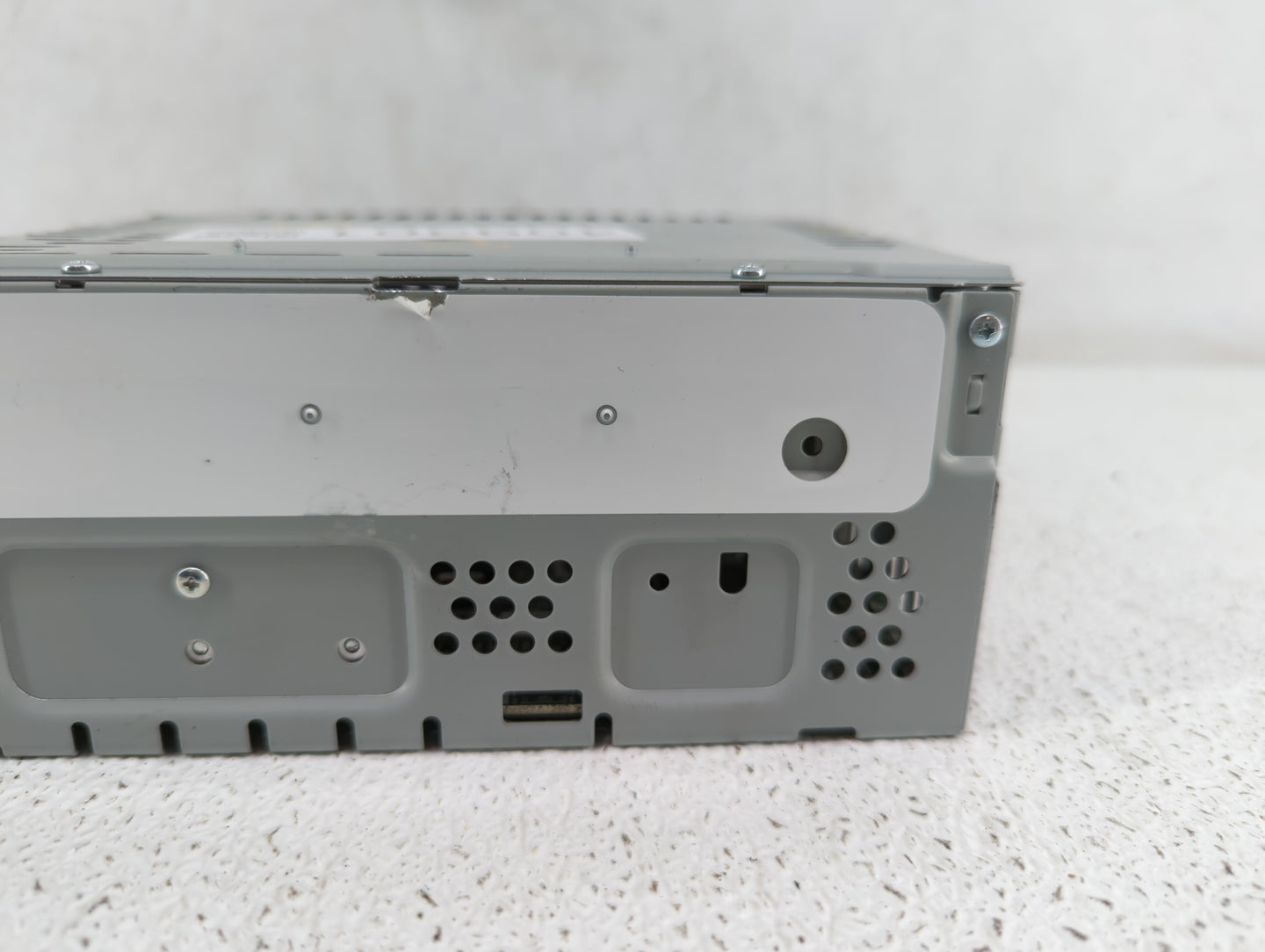 2019-2020 Ford Fusion Am Fm Cd Player Radio Receiver - Oemusedautoparts1.com