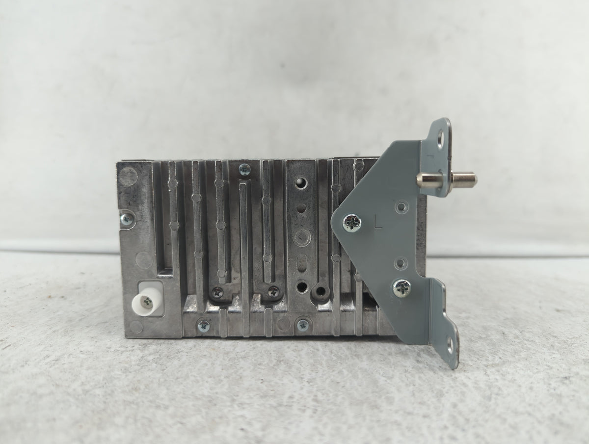 2019-2020 Ford Fusion Am Fm Cd Player Radio Receiver 412985 - Oemusedautoparts1.com
