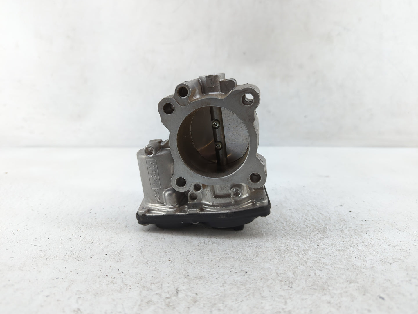 2014-2020 Ford Fusion Throttle Body P/N:DS7G-9F991-CA Fits Fits 2014 2015 2016 2017 2018 2019 2020 OEM Used Auto Parts - Oem