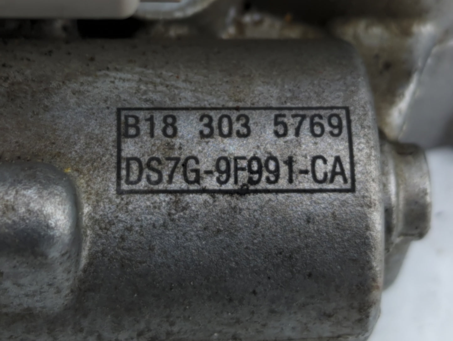 2014-2020 Ford Fusion Throttle Body P/N:DS7G-9F991-BB DS7G-9F991-CA Fits Fits 2014 2015 2016 2017 2018 2019 2020 OEM Used Au