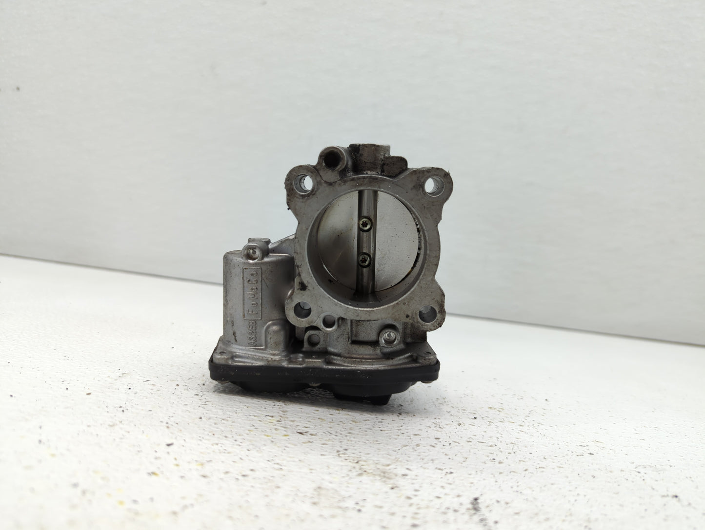 2014-2020 Ford Fusion Throttle Body P/N:DS7G-9F991-BB DS7G-9F991-CA Fits Fits 2014 2015 2016 2017 2018 2019 2020 OEM Used Au