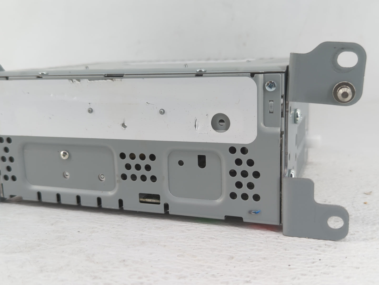 2019-2020 Ford Fusion Am Fm Cd Player Radio Receiver - Oemusedautoparts1.com