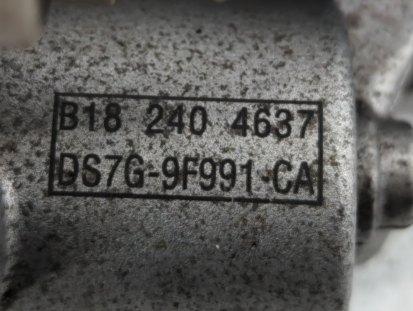 2014-2020 Ford Fusion Throttle Body P/N:DS7G-9F991-BB DS7G-9F991-CA Fits Fits 2014 2015 2016 2017 2018 2019 2020 OEM Used Au