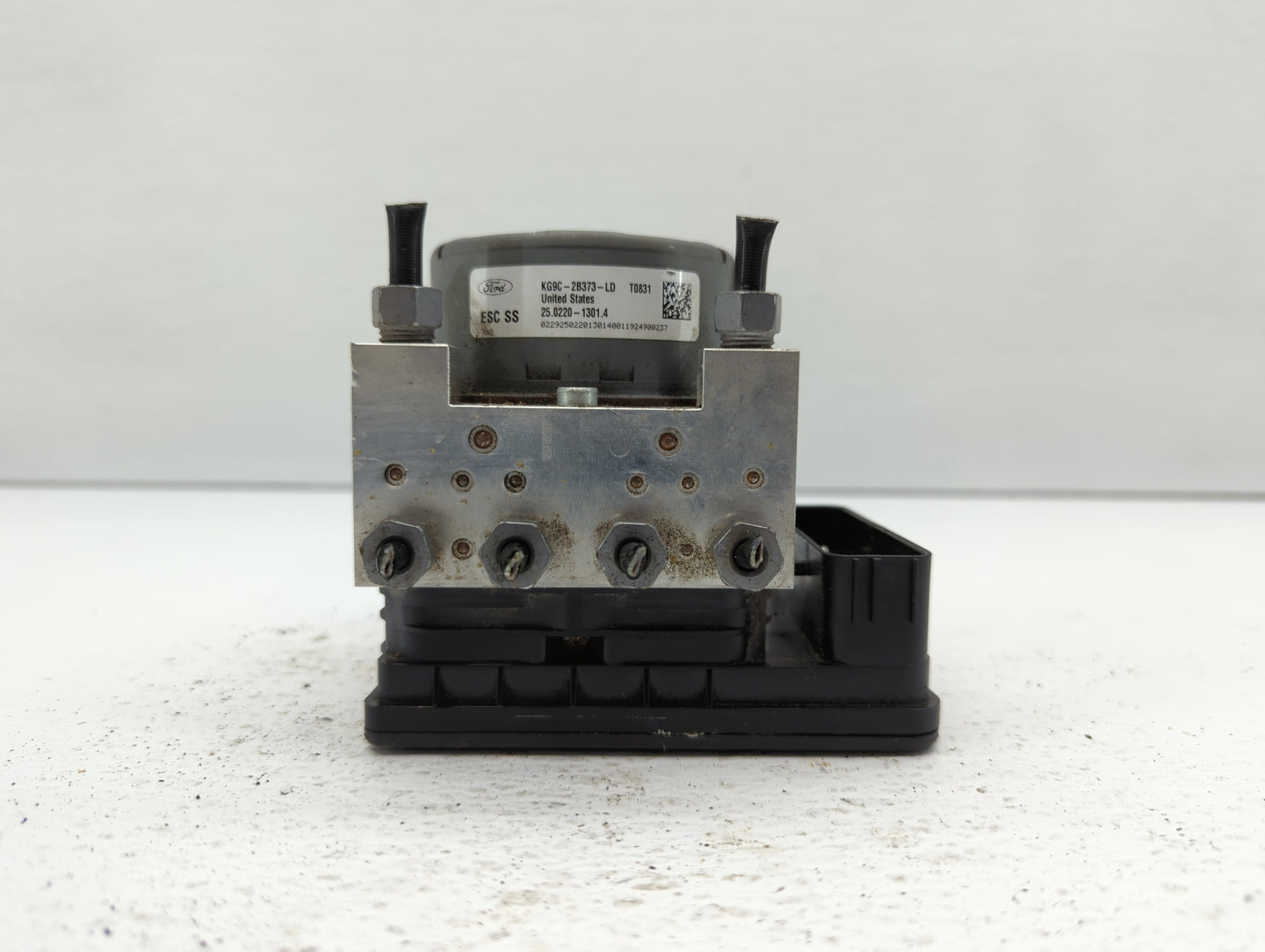 2019-2020 Ford Fusion ABS Pump Control Module Replacement P/N:KG9C-2B373-CC KG9C-2B373-CD, KG9C-2B373-LD Fits Fits 2019 2020