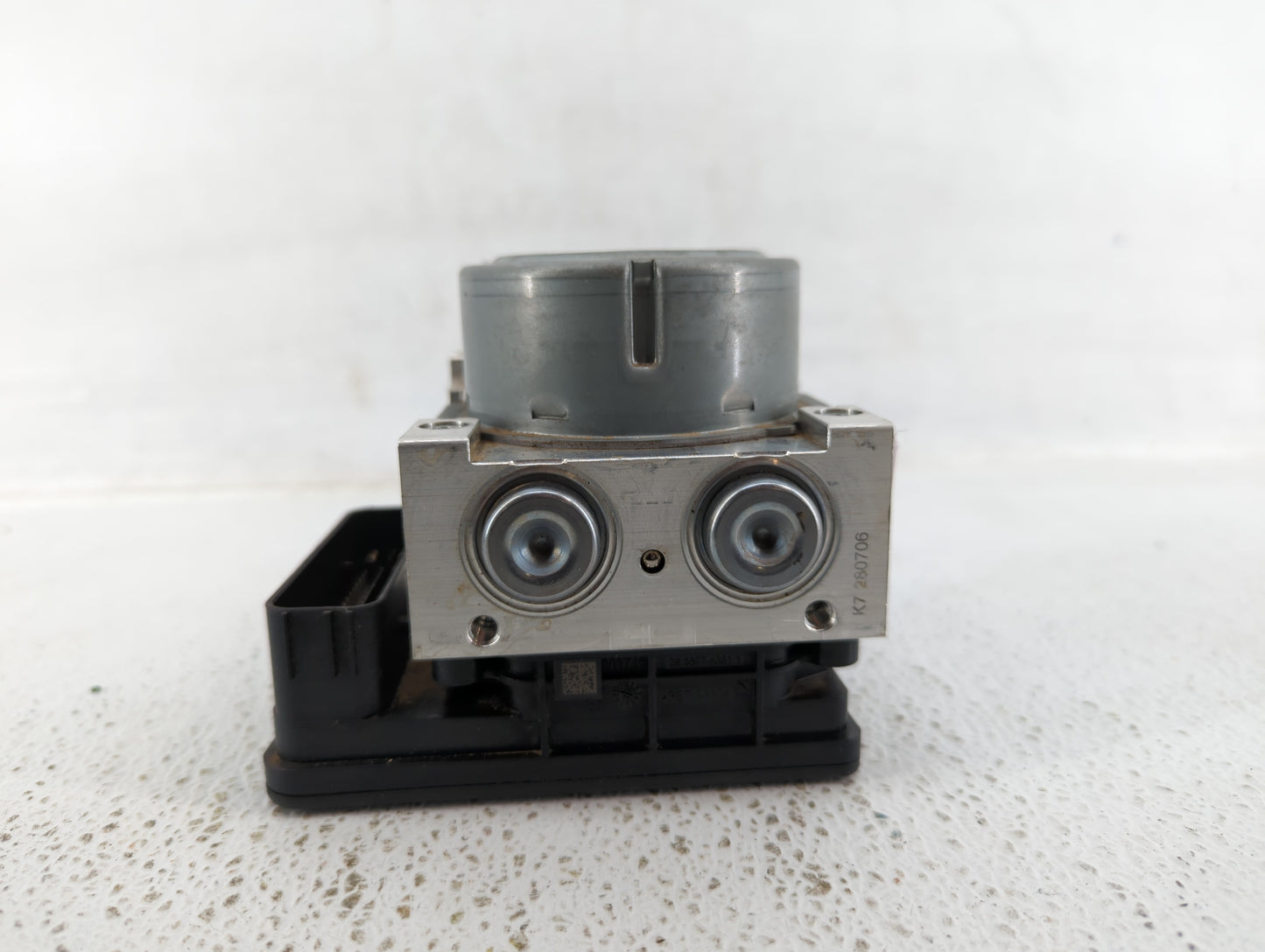 2019-2020 Ford Fusion ABS Pump Control Module Replacement P/N:KG9C-2B373-CC KG9C-2B373-CD, KG9C-2B373-LD Fits Fits 2019 2020