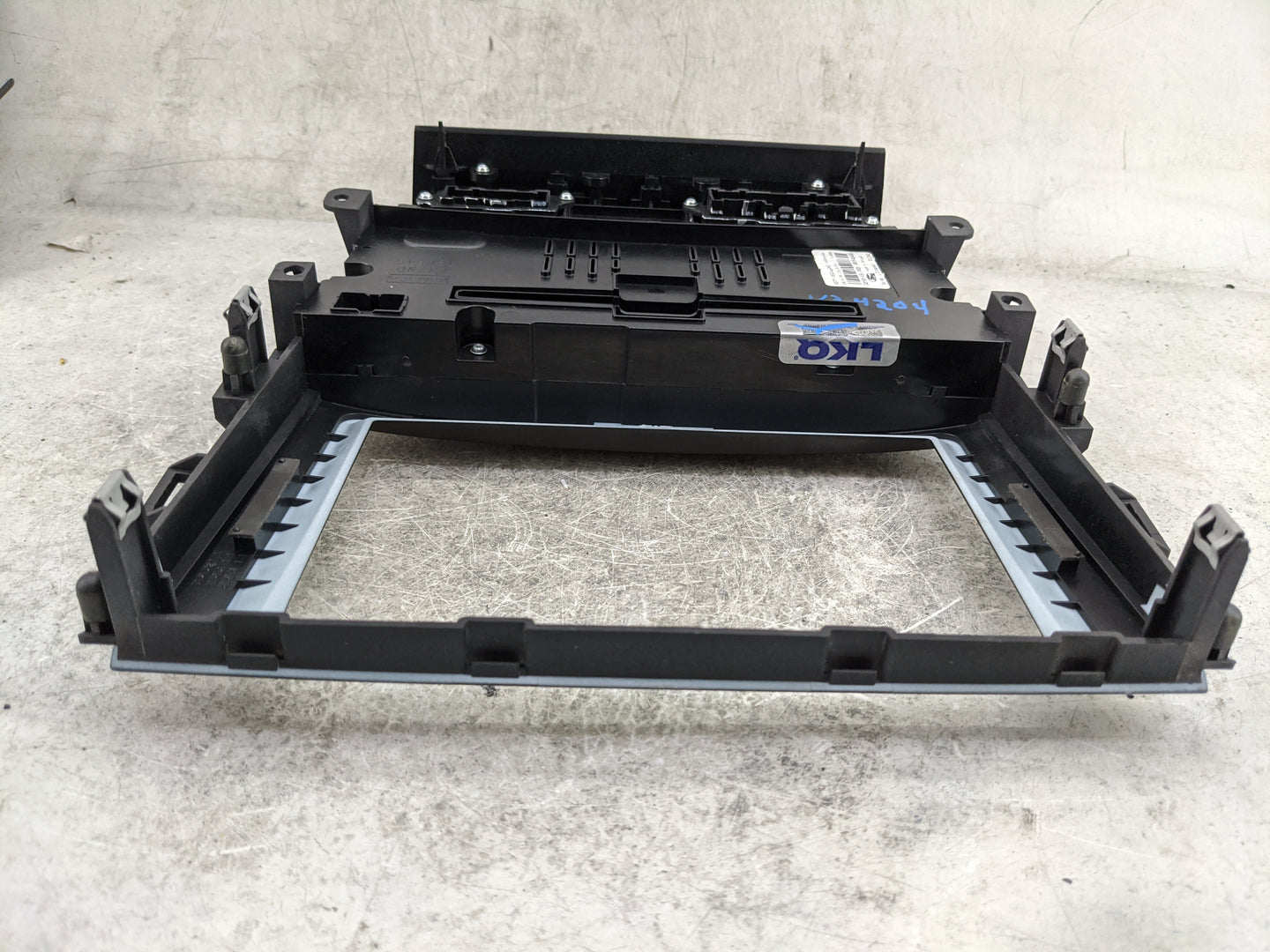 2019-2020 Ford Fusion Radio Control Panel Black - Oemusedautoparts1.com