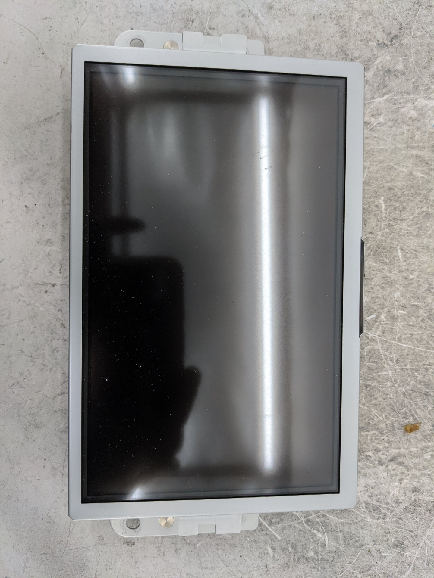 2019-2020 Ford Fusion Information Display Screen 5031122 - Oemusedautoparts1.com
