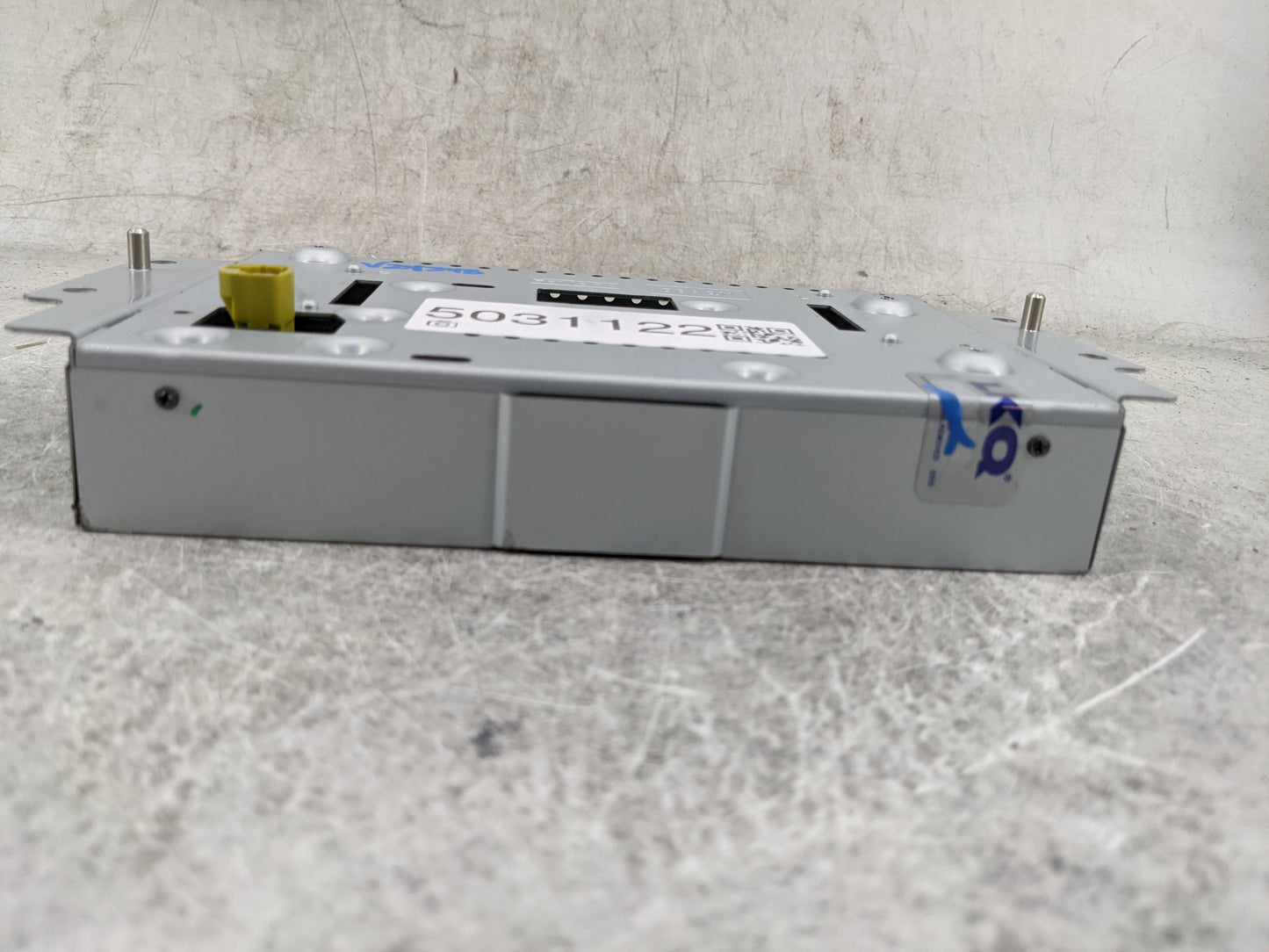 2019-2020 Ford Fusion Information Display Screen 5031122 - Oemusedautoparts1.com