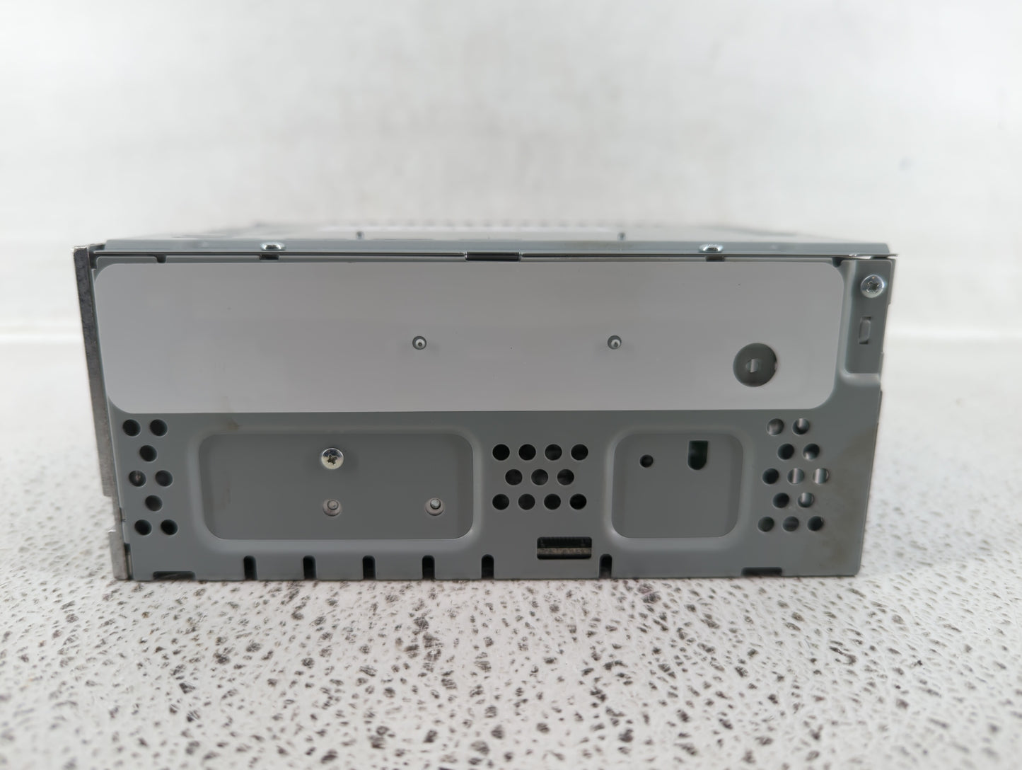 2019-2019 Ford Fusion Am Fm Cd Player Radio Receiver - Oemusedautoparts1.com