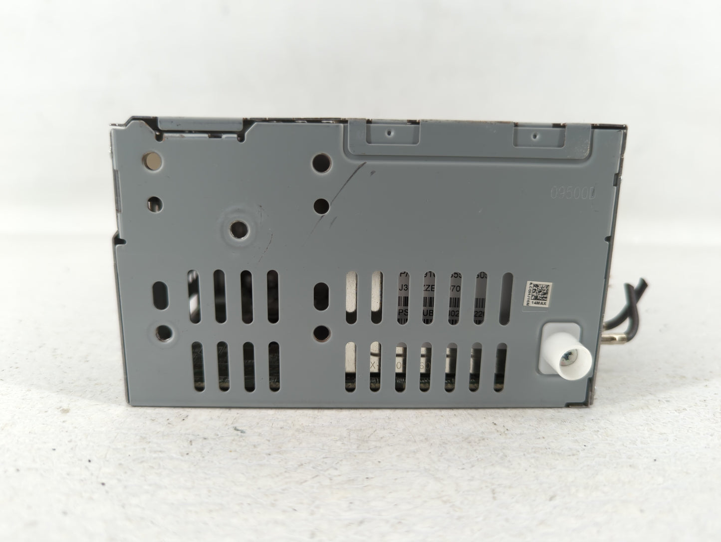 2017-2020 Ford Fusion Am Fm Cd Player Radio Receiver - Oemusedautoparts1.com