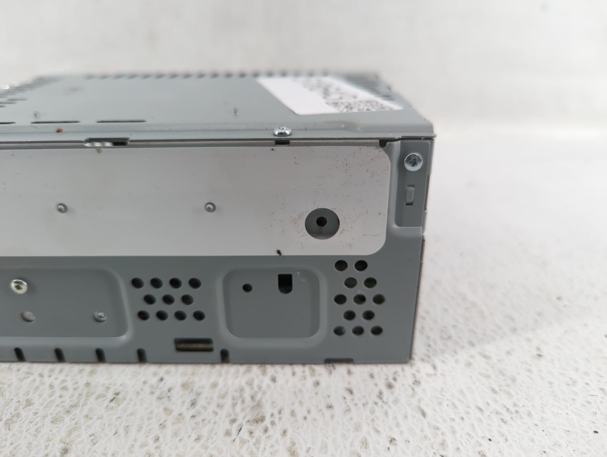 2019-2020 Ford Fusion Am Fm Cd Player Radio Receiver 518643 - Oemusedautoparts1.com