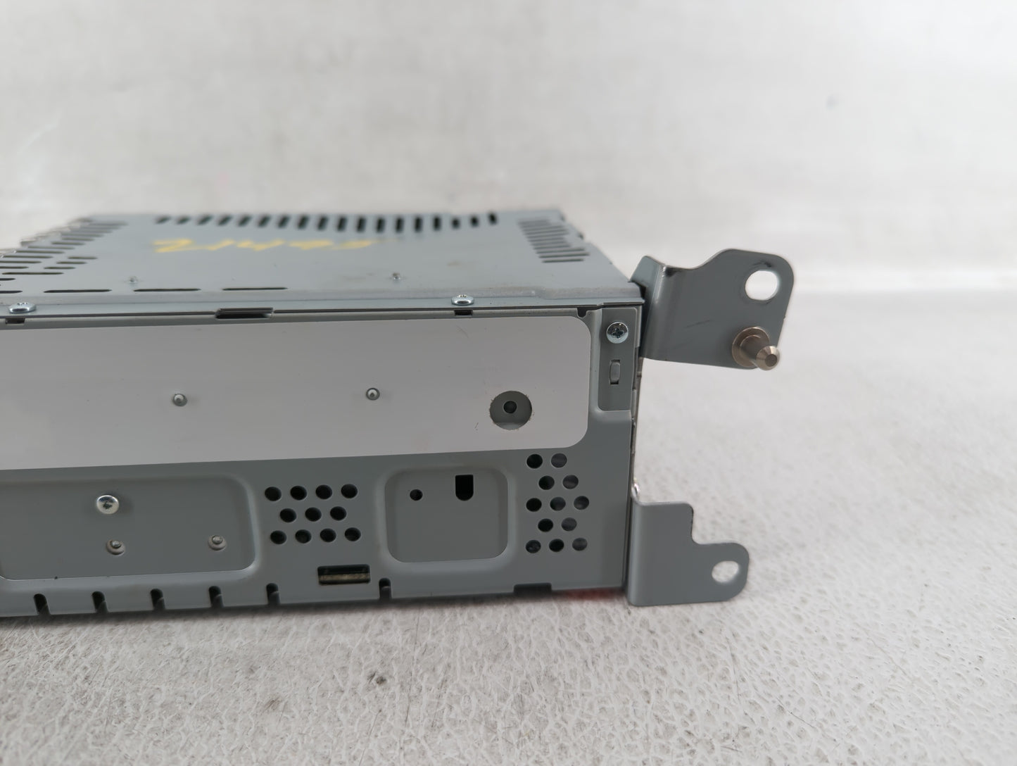 2019-2019 Ford Fusion Am Fm Cd Player Radio Receiver - Oemusedautoparts1.com