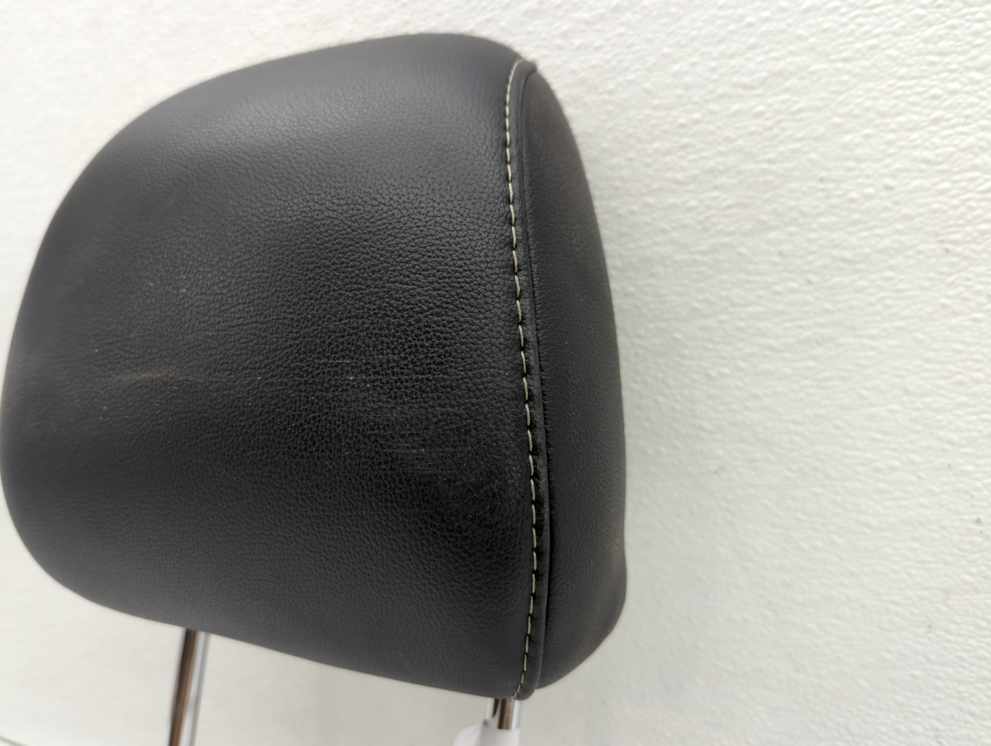 2019-2020 Ford Fusion Headrest Head Rest Front Driver Passenger Seat - Oemusedautoparts1.com