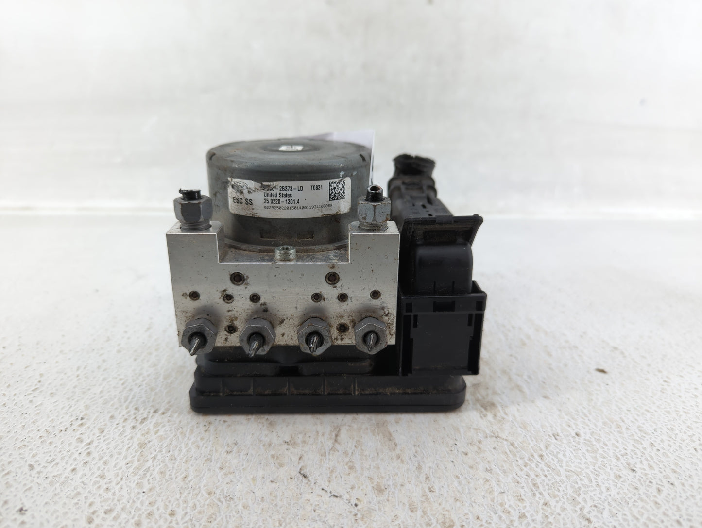 2019-2020 Ford Fusion ABS Pump Control Module Replacement P/N:KG9C-2B373-CC KG9C-2B373-CD, KG9C-2B373-LD Fits Fits 2019 2020