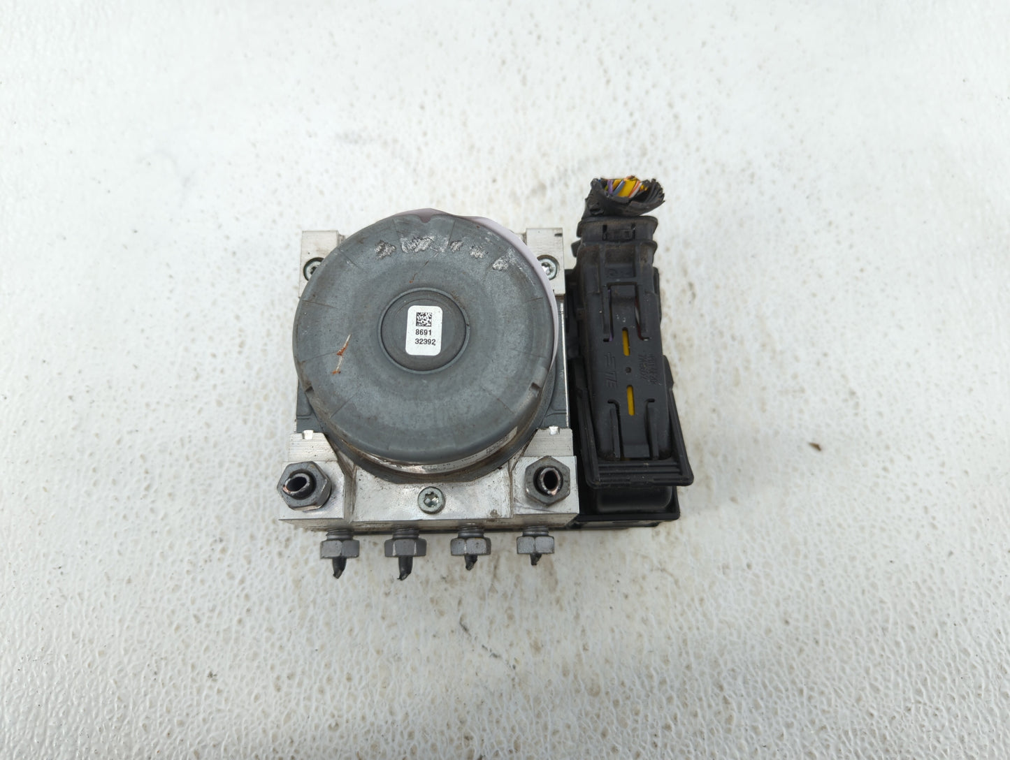 2019-2020 Ford Fusion ABS Pump Control Module Replacement P/N:KG9C-2B373-CC KG9C-2B373-CD, KG9C-2B373-LD Fits Fits 2019 2020