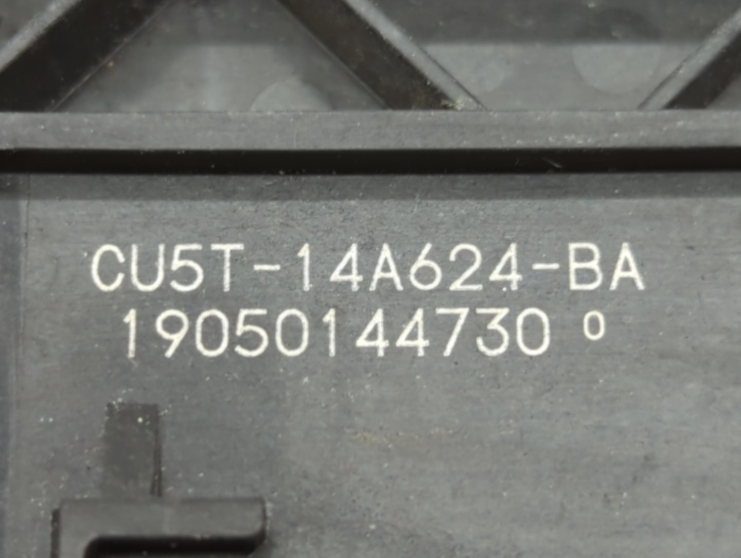 2017-2020 Ford Fusion PCM Engine Control Computer ECU ECM PCU OEM P/N:CU5T-14A624-BA KS7A-12A650-ANA Fits Fits 2017 2018 201