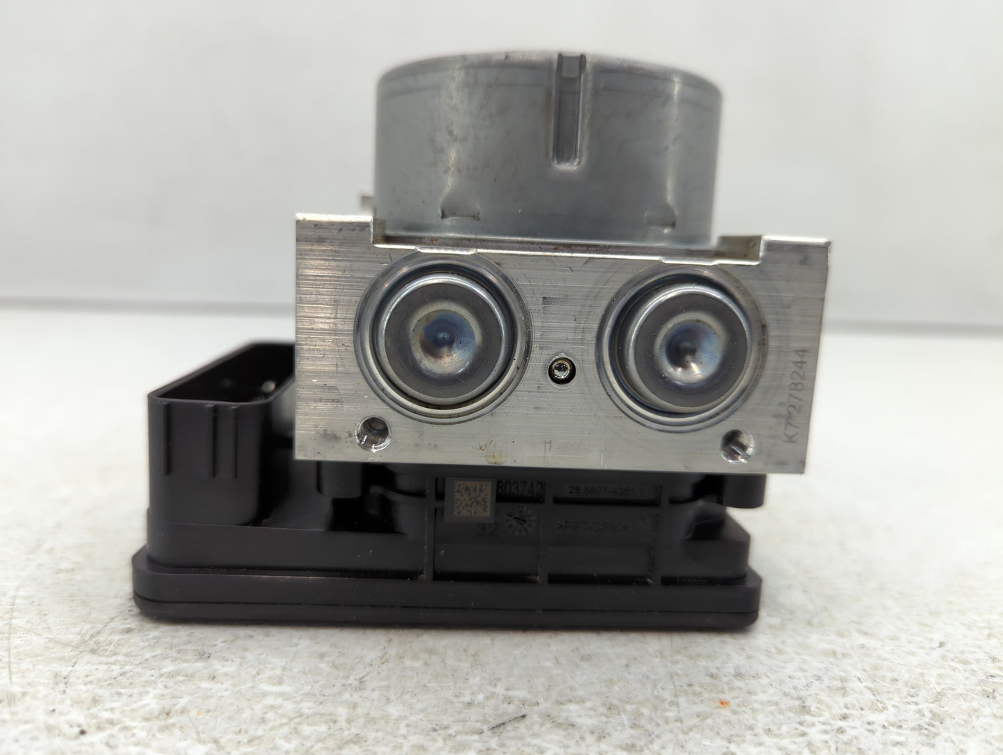 2019-2020 Ford Fusion ABS Pump Control Module Replacement P/N:KG9C-2B373-LC Fits Fits 2019 2020 OEM Used Auto Parts - Oemuse