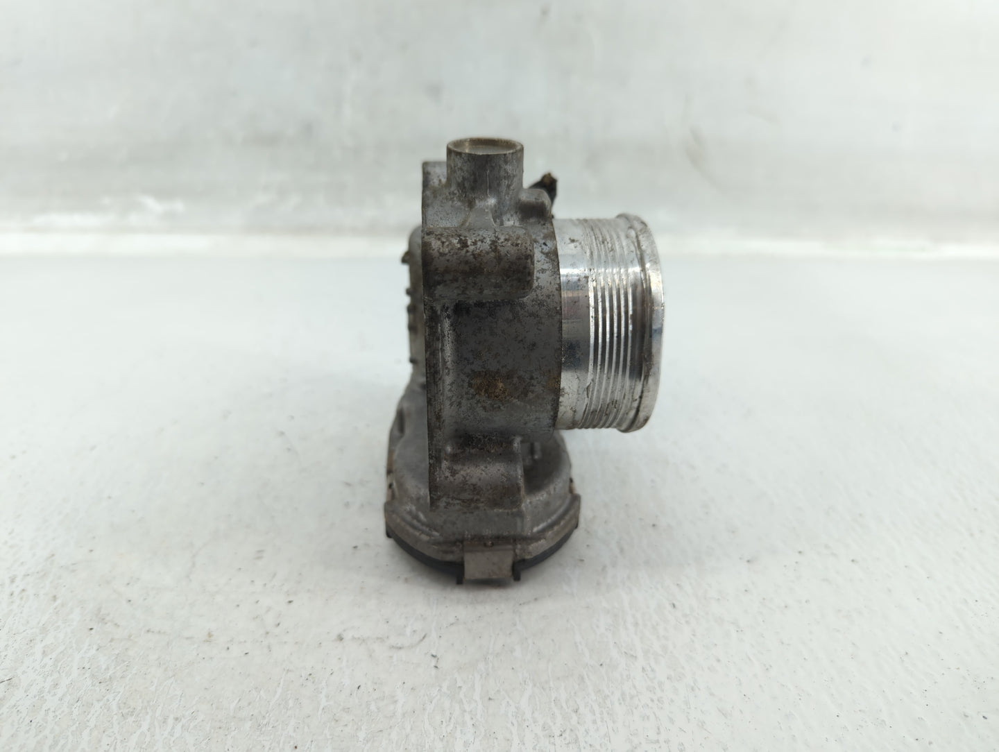 2014-2020 Ford Fusion Throttle Body P/N:DS7E-9F991-BB Fits Fits 2014 2015 2016 2017 2018 2019 2020 2021 2022 OEM Used Auto P