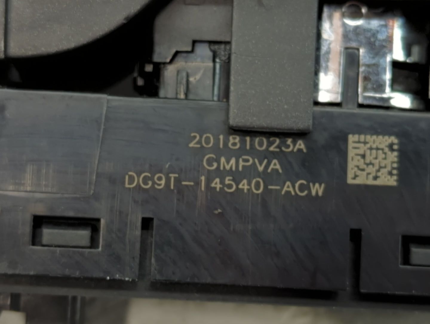 2017-2020 Ford Fusion Master Power Window Switch Replacement Driver Side Left P/N:20181023A DG9T-14540-ACW Fits OEM Used Aut