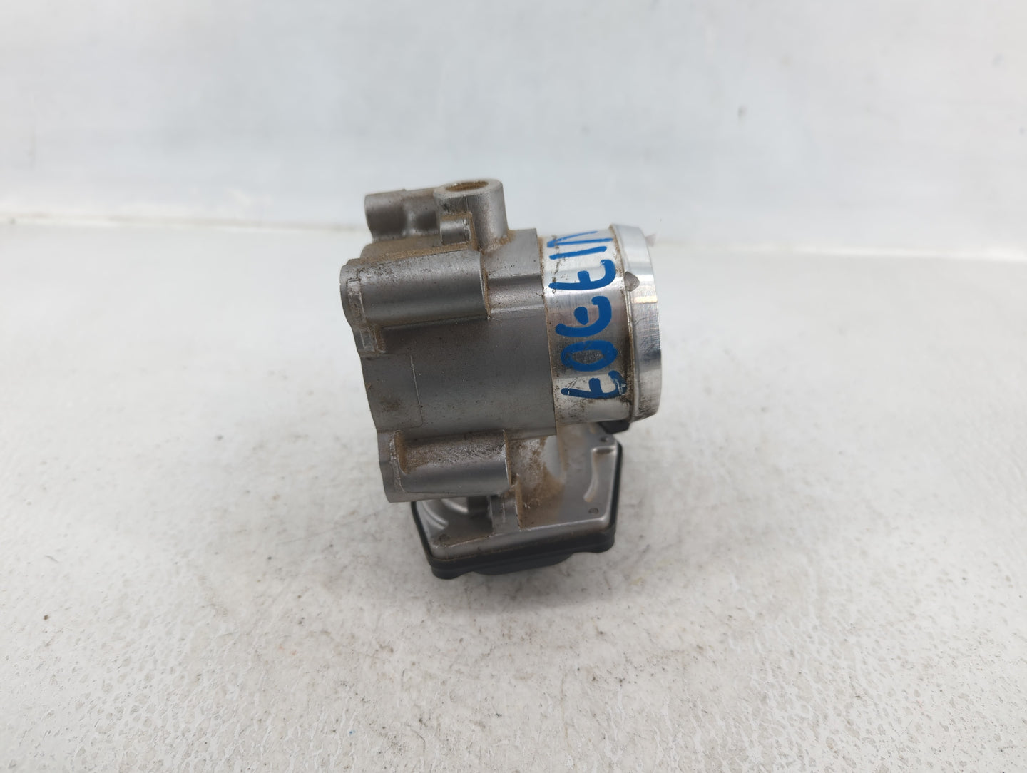 2014-2020 Ford Fusion Throttle Body P/N:DS7G-9F991-CA Fits Fits 2014 2015 2016 2017 2018 2019 2020 OEM Used Auto Parts - Oem