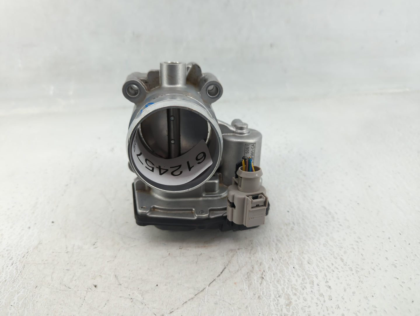 2014-2020 Ford Fusion Throttle Body P/N:DS7G-9F991-CA Fits Fits 2014 2015 2016 2017 2018 2019 2020 OEM Used Auto Parts - Oem