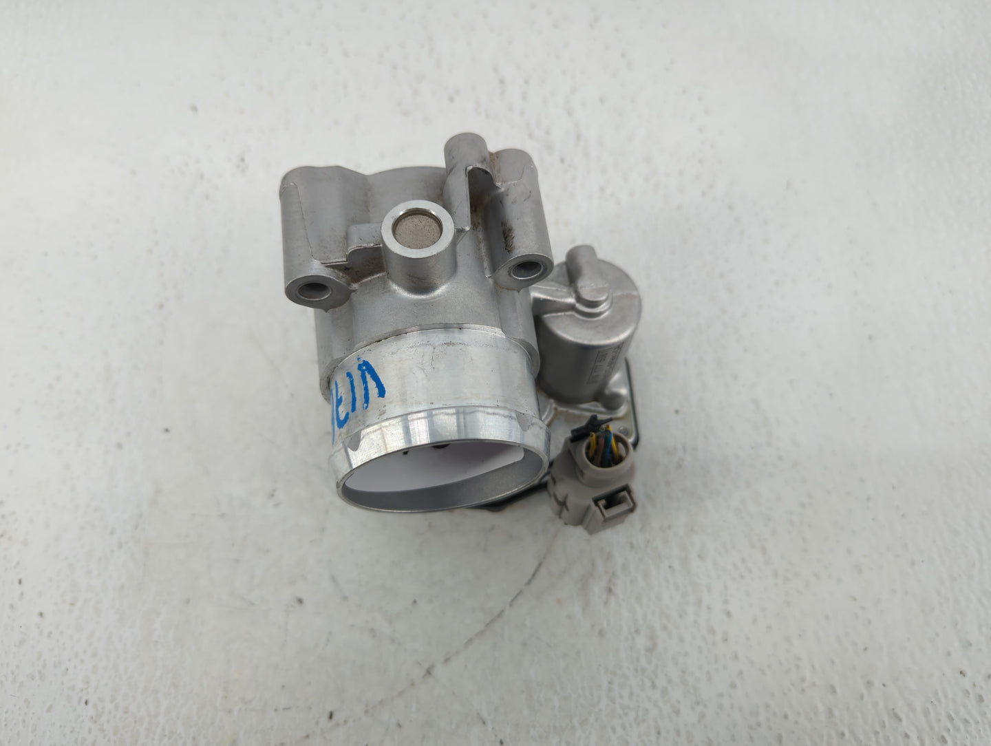 2014-2020 Ford Fusion Throttle Body P/N:DS7G-9F991-CA Fits Fits 2014 2015 2016 2017 2018 2019 2020 OEM Used Auto Parts - Oem