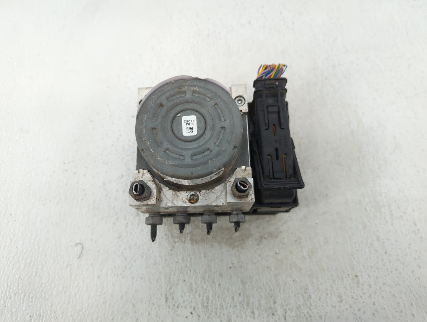 2019-2020 Ford Fusion ABS Pump Control Module Replacement P/N:KG9C-2B373-LC Fits Fits 2019 2020 OEM Used Auto Parts - Oemuse