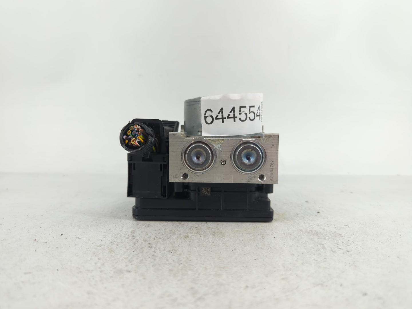2019-2020 Ford Fusion ABS Pump Control Module Replacement P/N:KG9C-2B373-KC Fits Fits 2019 2020 OEM Used Auto Parts - Oemuse