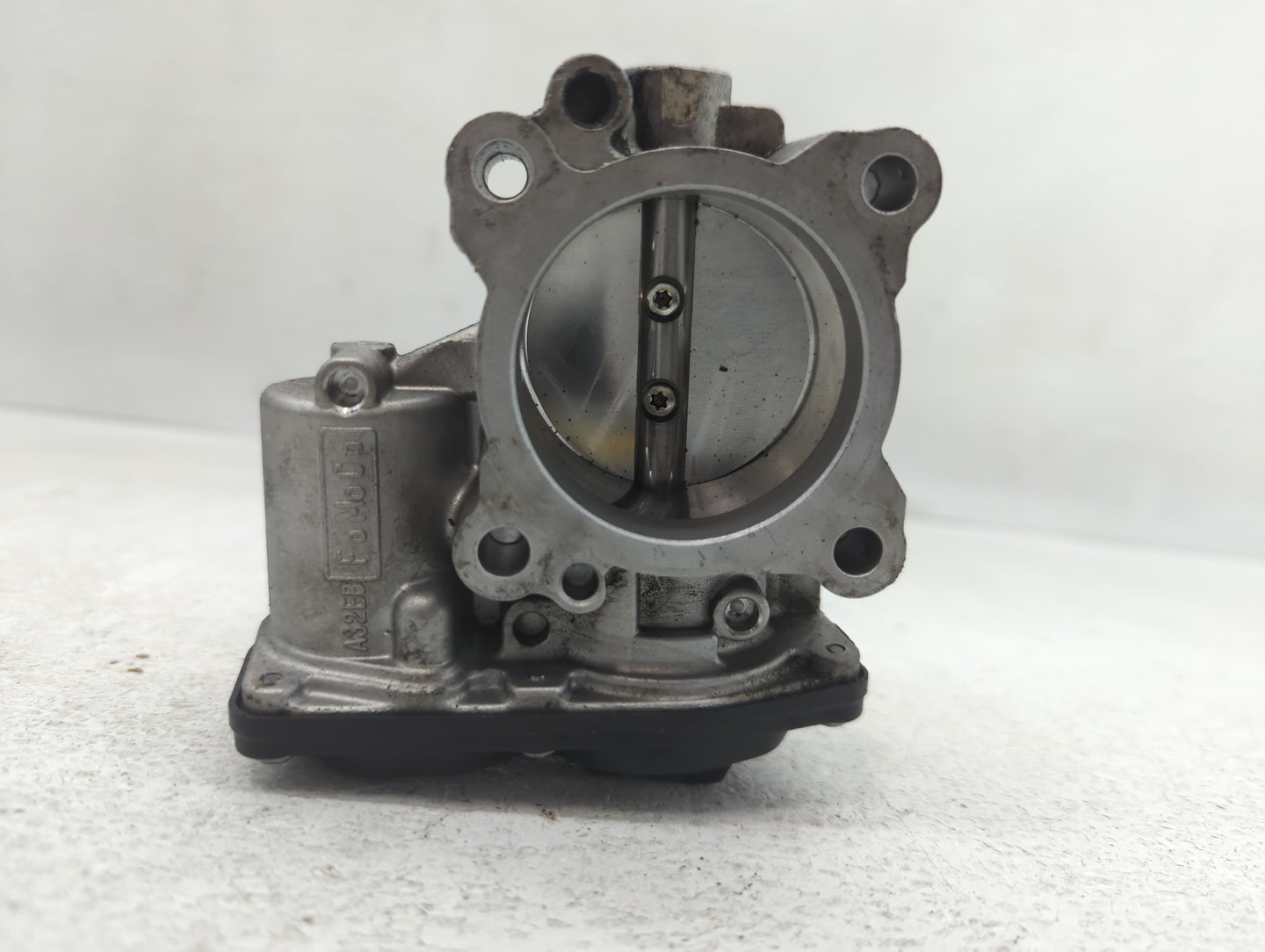 2014-2020 Ford Fusion Throttle Body P/N:DS7G-9F991-BB Fits Fits 2014 2015 2016 2017 2018 2019 2020 OEM Used Auto Parts - Oem