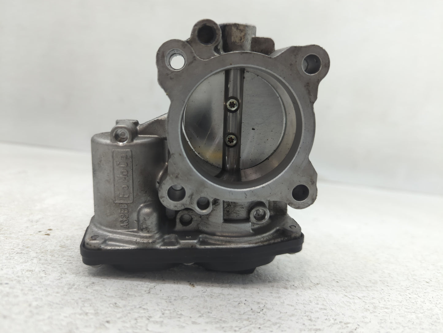 2014-2020 Ford Fusion Throttle Body P/N:DS7G-9F991-BB Fits Fits 2014 2015 2016 2017 2018 2019 2020 OEM Used Auto Parts - Oem