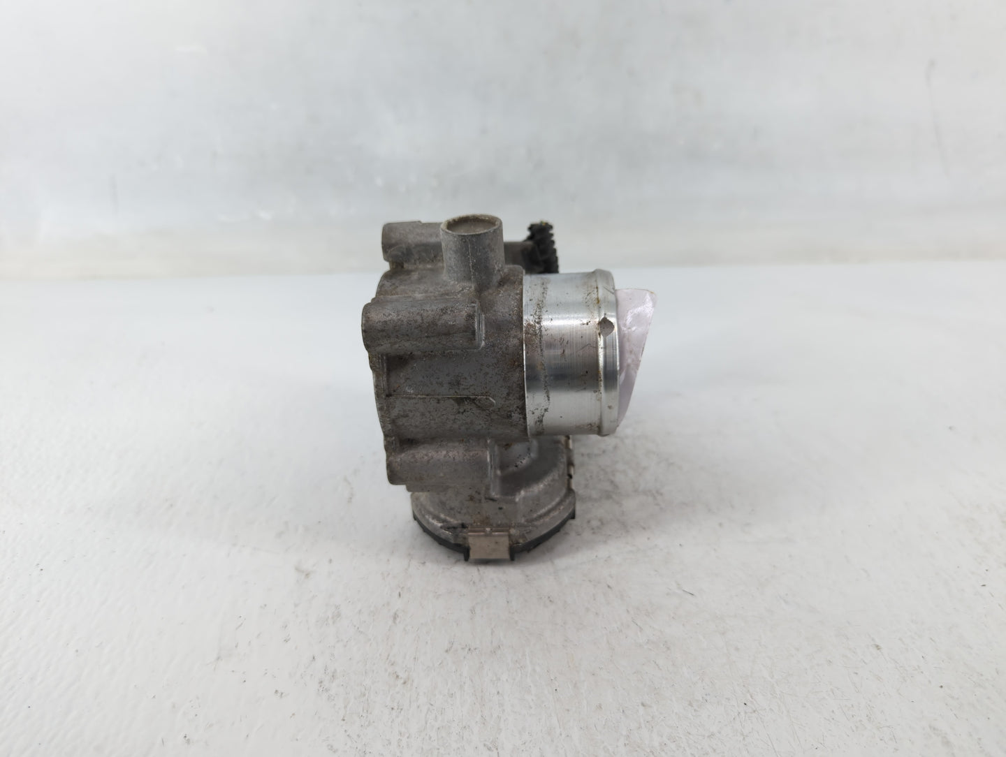 2014-2020 Ford Fusion Throttle Body P/N:DS7G-9F991-CA Fits Fits 2014 2015 2016 2017 2018 2019 2020 OEM Used Auto Parts - Oem