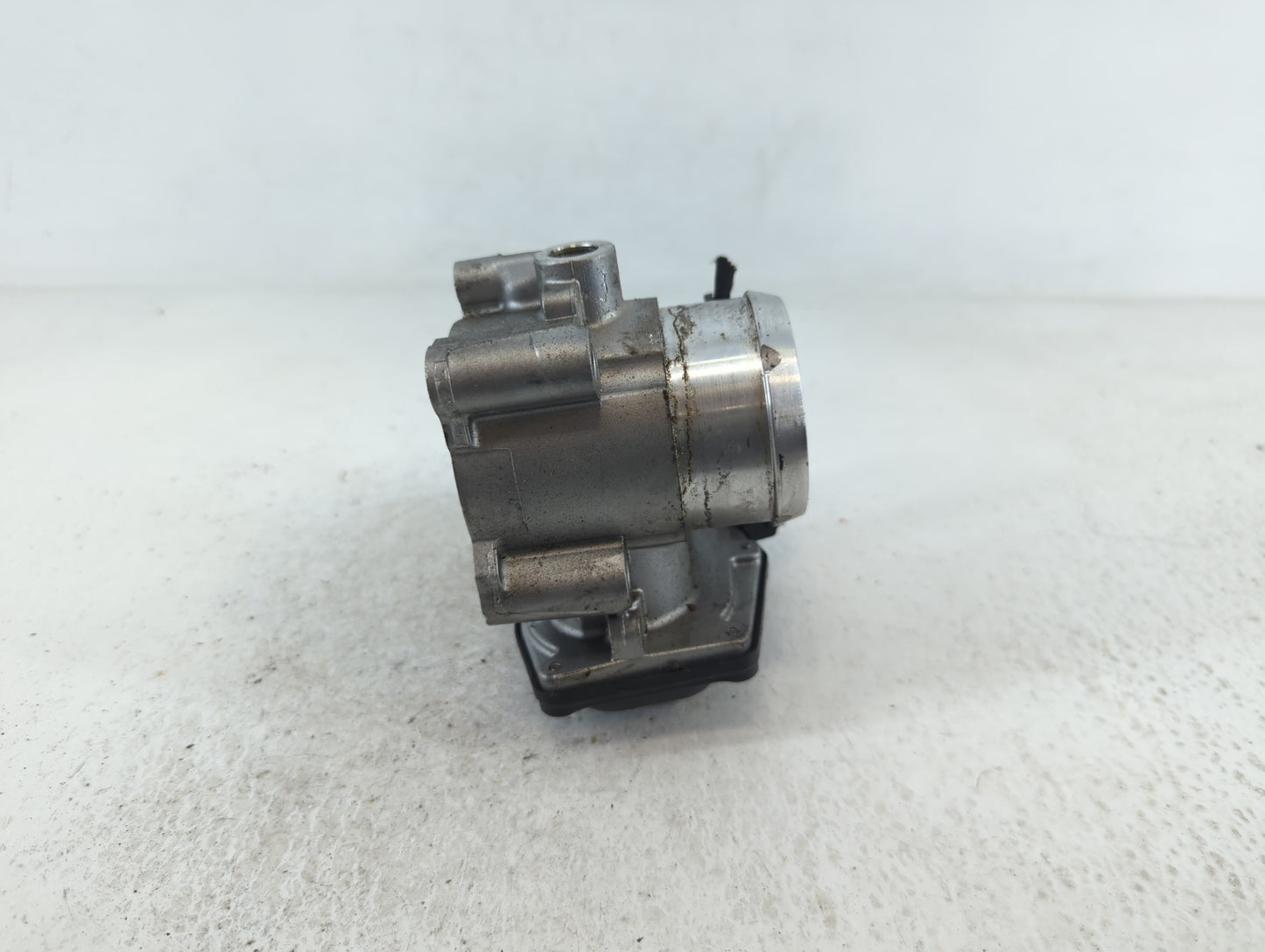 2014-2020 Ford Fusion Throttle Body P/N:B17 282 5332 DS7G-9F991-CA Fits Fits 2014 2015 2016 2017 2018 2019 2020 OEM Used Aut
