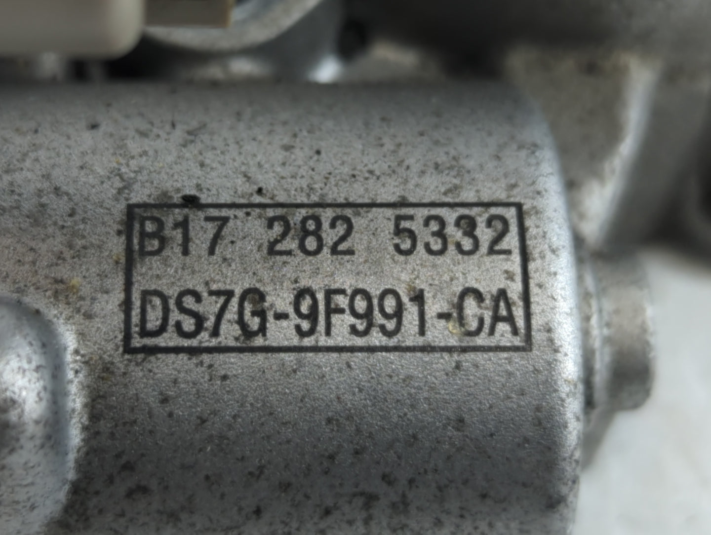 2014-2020 Ford Fusion Throttle Body P/N:B17 282 5332 DS7G-9F991-CA Fits Fits 2014 2015 2016 2017 2018 2019 2020 OEM Used Aut