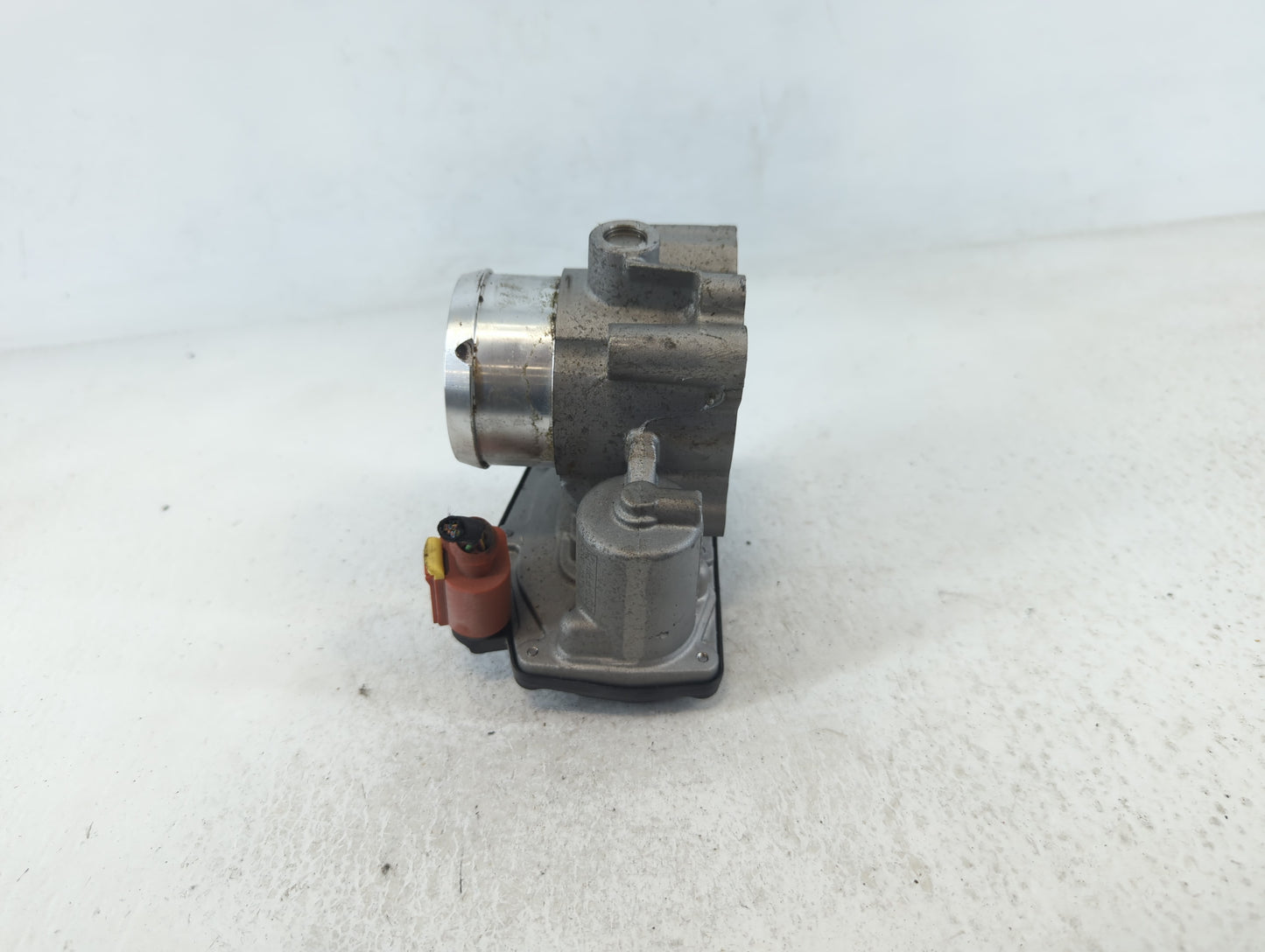 2014-2020 Ford Fusion Throttle Body P/N:K18 082 0655 DS7G-9F991-CA Fits Fits 2014 2015 2016 2017 2018 2019 2020 OEM Used Aut