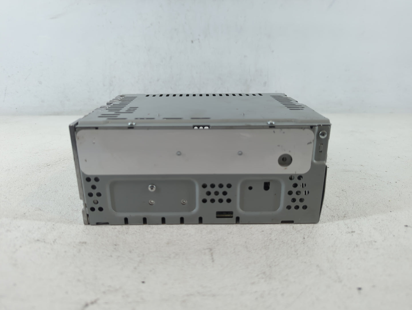 2019-2020 Ford Fusion Am Fm Cd Player Radio Receiver - Oemusedautoparts1.com