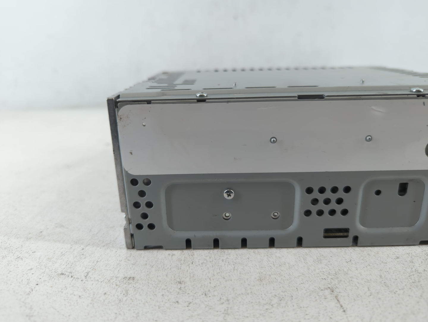 2019-2020 Ford Fusion Am Fm Cd Player Radio Receiver - Oemusedautoparts1.com