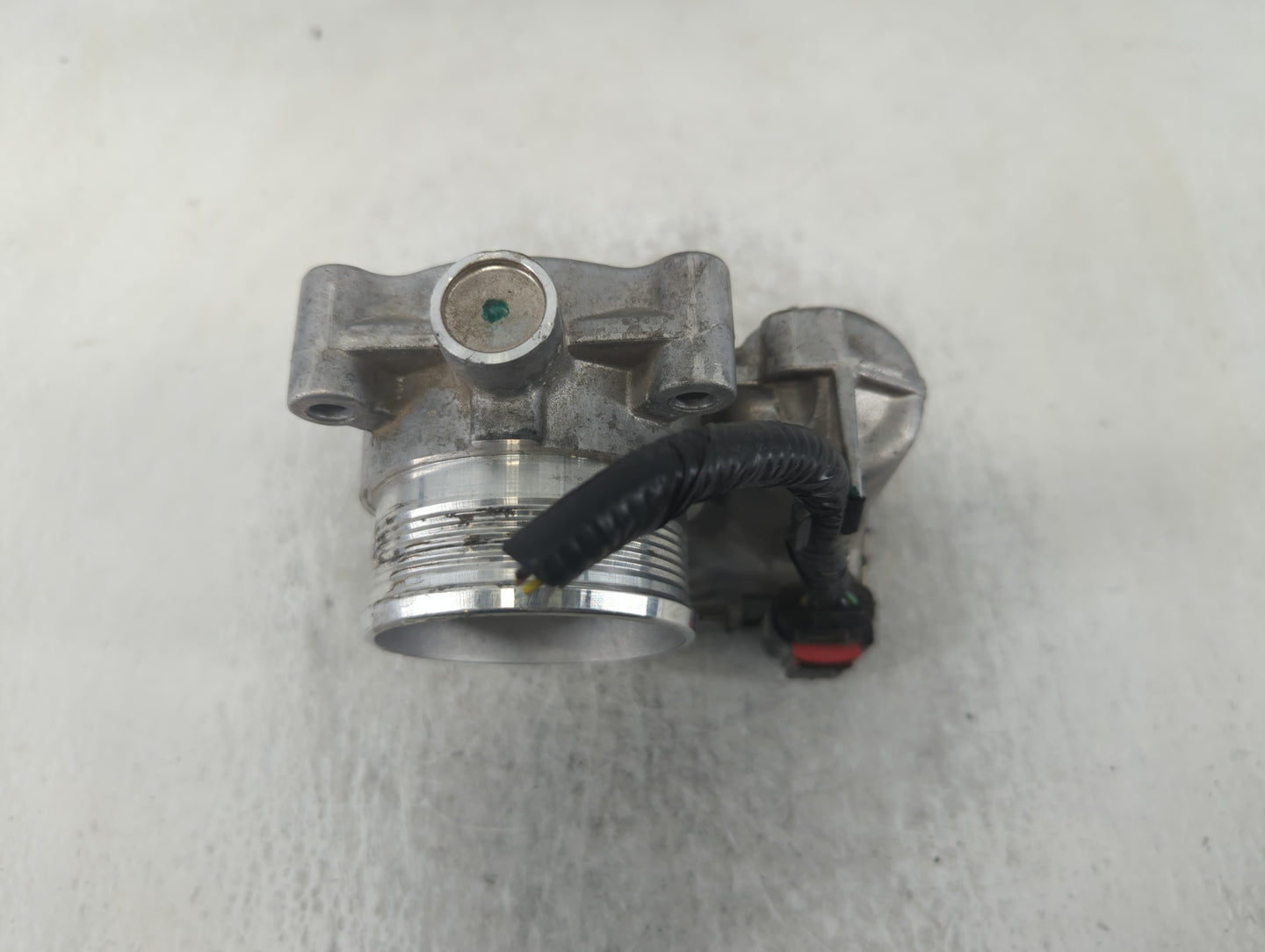 2014-2020 Ford Fusion Throttle Body P/N:DS7E-9F991-BB Fits Fits 2014 2015 2016 2017 2018 2019 2020 2021 2022 OEM Used Auto P